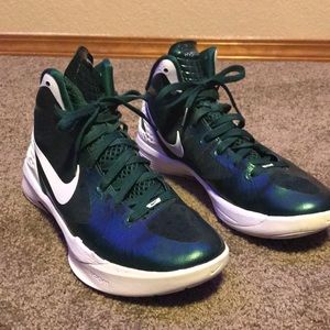 Green Nike Hyperdunk Basketball Shoes